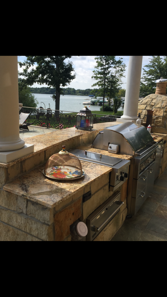 Outdoor Bbq Grill With Leather Finish Solarious Granite Tops